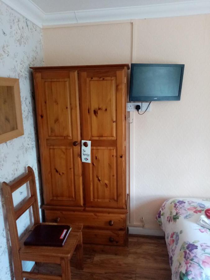 The Guest House Abergavenny Dış mekan fotoğraf